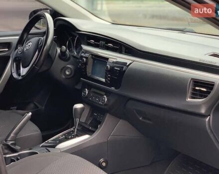 Серый Тойота Королла, объемом двигателя 1.6 л и пробегом 185 тыс. км за 10999 $, фото 11 на Automoto.ua