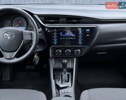 Сірий Тойота Королла, об'ємом двигуна 1.6 л та пробігом 242 тис. км за 10500 $, фото 21 на Automoto.ua