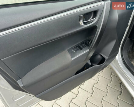 Серый Тойота Королла, объемом двигателя 0 л и пробегом 154 тыс. км за 9999 $, фото 8 на Automoto.ua