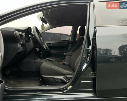 Серый Тойота Королла, объемом двигателя 1.6 л и пробегом 155 тыс. км за 10700 $, фото 26 на Automoto.ua