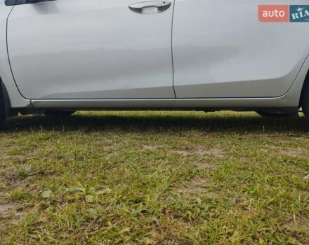 Сірий Тойота Королла, об'ємом двигуна 1.6 л та пробігом 242 тис. км за 13599 $, фото 20 на Automoto.ua