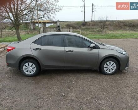 Серый Тойота Королла, объемом двигателя 1.33 л и пробегом 65 тыс. км за 12800 $, фото 3 на Automoto.ua