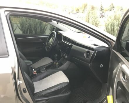 Серый Тойота Королла, объемом двигателя 1.3 л и пробегом 107 тыс. км за 10900 $, фото 3 на Automoto.ua