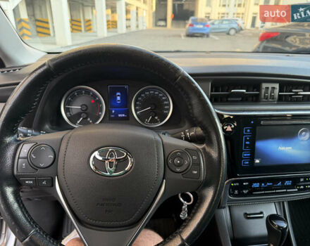 Серый Тойота Королла, объемом двигателя 1.6 л и пробегом 96 тыс. км за 15500 $, фото 2 на Automoto.ua