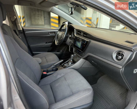 Серый Тойота Королла, объемом двигателя 1.6 л и пробегом 96 тыс. км за 15500 $, фото 6 на Automoto.ua