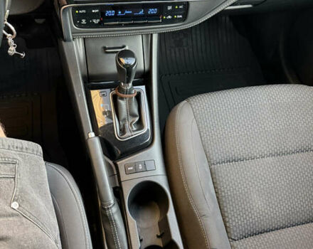 Серый Тойота Королла, объемом двигателя 1.6 л и пробегом 96 тыс. км за 15500 $, фото 20 на Automoto.ua