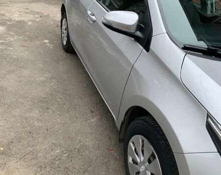 Серый Тойота Королла, объемом двигателя 1.3 л и пробегом 135 тыс. км за 10100 $, фото 3 на Automoto.ua