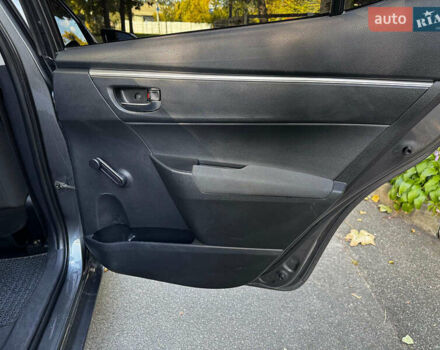 Тойота Королла 2017 в Киеве на Automoto.ua Серый Тойота Королла, объемом двигателя 1.3 л и пробегом 268 тыс. км за 11490 $, фото 23 на Automoto.ua