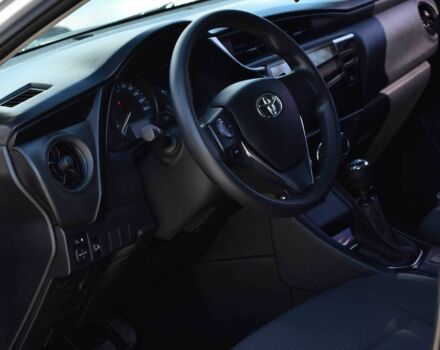 Тойота Королла 2017 в Кривом Роге на Automoto.ua Серый Тойота Королла, объемом двигателя 1.3 л и пробегом 94 тыс. км за 11500 $, фото 7 на Automoto.ua