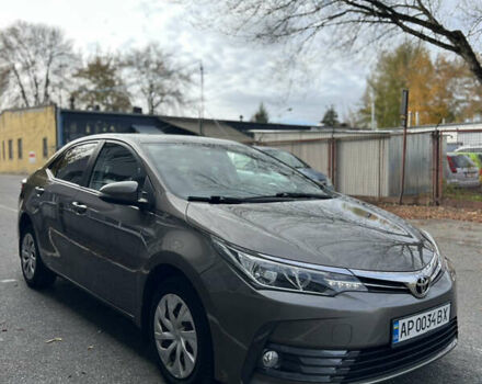 Тойота Королла 2017 в Каменце-Подольском на Automoto.ua Серый Тойота Королла, объемом двигателя 1.6 л и пробегом 112 тыс. км за 14800 $, фото 5 на Automoto.ua