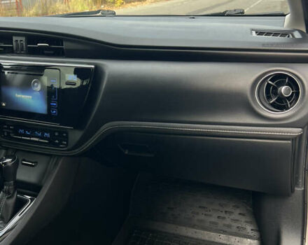 Тойота Королла 2017 в Каменце-Подольском на Automoto.ua Серый Тойота Королла, объемом двигателя 1.6 л и пробегом 112 тыс. км за 14800 $, фото 11 на Automoto.ua