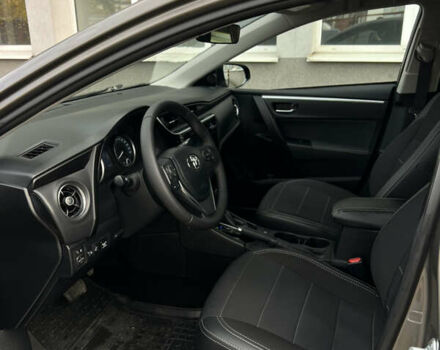 Тойота Королла 2017 в Каменце-Подольском на Automoto.ua Серый Тойота Королла, объемом двигателя 1.6 л и пробегом 112 тыс. км за 14800 $, фото 12 на Automoto.ua