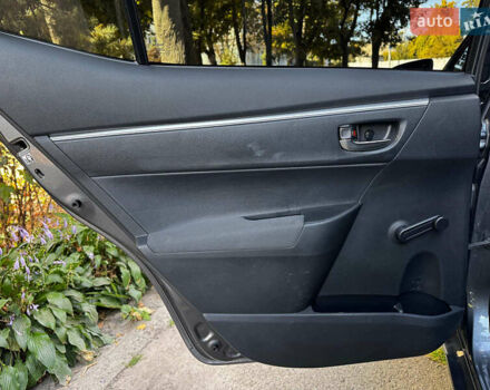 Тойота Королла 2017 в Киеве на Automoto.ua Серый Тойота Королла, объемом двигателя 1.3 л и пробегом 268 тыс. км за 11490 $, фото 19 на Automoto.ua