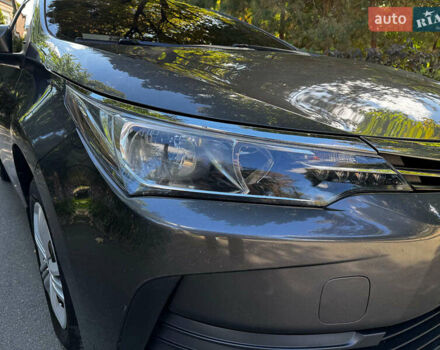 Тойота Королла 2017 в Киеве на Automoto.ua Серый Тойота Королла, объемом двигателя 1.3 л и пробегом 268 тыс. км за 11490 $, фото 2 на Automoto.ua