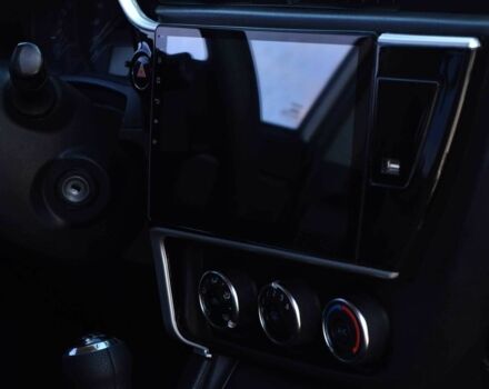 Тойота Королла 2017 в Кривом Роге на Automoto.ua Серый Тойота Королла, объемом двигателя 1.3 л и пробегом 94 тыс. км за 11500 $, фото 13 на Automoto.ua