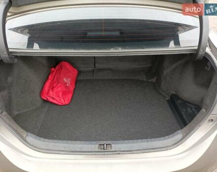 Серый Тойота Королла, объемом двигателя 1.33 л и пробегом 65 тыс. км за 12800 $, фото 9 на Automoto.ua