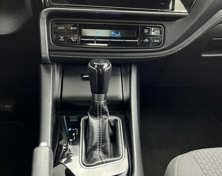 Серый Тойота Королла, объемом двигателя 1.6 л и пробегом 149 тыс. км за 17100 $, фото 5 на Automoto.ua