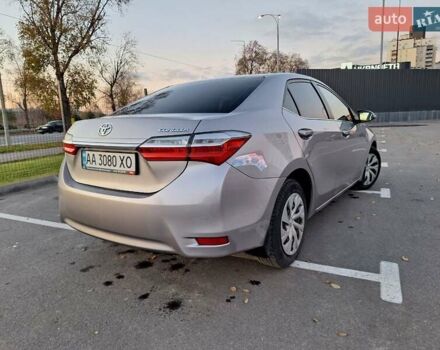 Серый Тойота Королла, объемом двигателя 1.6 л и пробегом 80 тыс. км за 15999 $, фото 3 на Automoto.ua