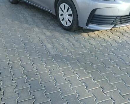 Серый Тойота Королла, объемом двигателя 1.33 л и пробегом 185 тыс. км за 13700 $, фото 2 на Automoto.ua