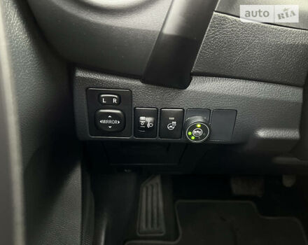 Серый Тойота Королла, объемом двигателя 1.6 л и пробегом 149 тыс. км за 17100 $, фото 7 на Automoto.ua