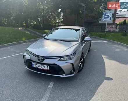 Серый Тойота Королла, объемом двигателя 1.6 л и пробегом 93 тыс. км за 14800 $, фото 1 на Automoto.ua