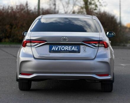 Серый Тойота Королла, объемом двигателя 1.6 л и пробегом 73 тыс. км за 16000 $, фото 6 на Automoto.ua