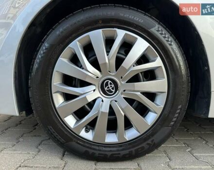 Сірий Тойота Королла, об'ємом двигуна 1.8 л та пробігом 30 тис. км за 17800 $, фото 63 на Automoto.ua