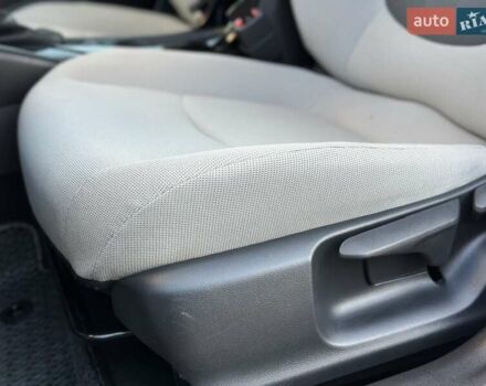 Сірий Тойота Королла, об'ємом двигуна 1.8 л та пробігом 30 тис. км за 17800 $, фото 32 на Automoto.ua