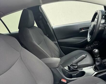 Серый Тойота Королла, объемом двигателя 1.6 л и пробегом 22 тыс. км за 21499 $, фото 10 на Automoto.ua