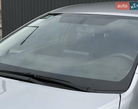 Сірий Тойота Королла, об'ємом двигуна 1.6 л та пробігом 38 тис. км за 19900 $, фото 3 на Automoto.ua