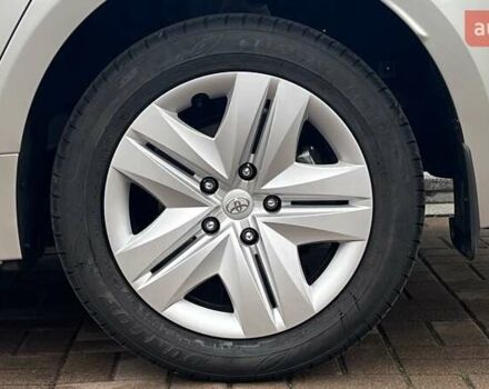 Серый Тойота Королла, объемом двигателя 1.6 л и пробегом 2 тыс. км за 26134 $, фото 14 на Automoto.ua