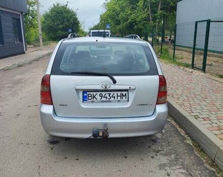 Сірий Тойота Королла, об'ємом двигуна 2 л та пробігом 295 тис. км за 4100 $, фото 3 на Automoto.ua