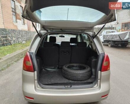 Серый Тойота Королла, объемом двигателя 1.79 л и пробегом 284 тыс. км за 5500 $, фото 5 на Automoto.ua