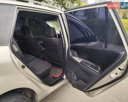 Тойота Королла 2003 в Киеве на Automoto.ua Серый Тойота Королла, объемом двигателя 1.79 л и пробегом 270 тыс. км за 4999 $, фото 15 на Automoto.ua