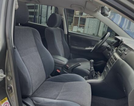 Сірий Тойота Королла, об'ємом двигуна 1.4 л та пробігом 210 тис. км за 5500 $, фото 17 на Automoto.ua