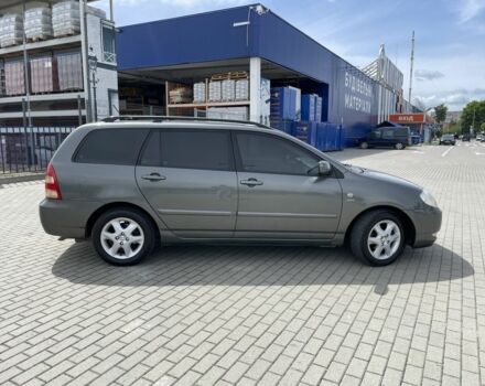 Сірий Тойота Королла, об'ємом двигуна 1.4 л та пробігом 210 тис. км за 5500 $, фото 4 на Automoto.ua