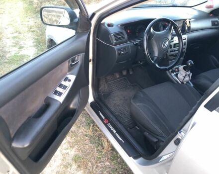 Серый Тойота Королла, объемом двигателя 2 л и пробегом 400 тыс. км за 2500 $, фото 4 на Automoto.ua