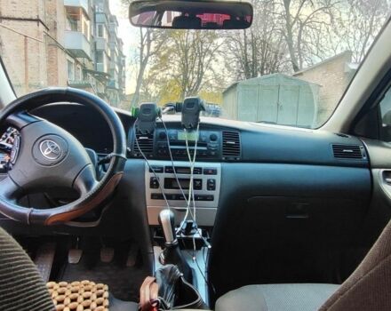 Сірий Тойота Королла, об'ємом двигуна 2 л та пробігом 480 тис. км за 3950 $, фото 3 на Automoto.ua