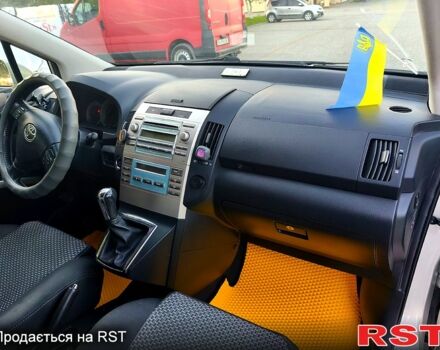 Серый Тойота Королла, объемом двигателя 1.8 л и пробегом 201 тыс. км за 14080 $, фото 8 на Automoto.ua