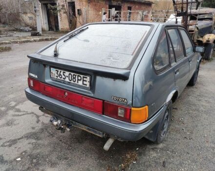 Серый Тойота Королла, объемом двигателя 1.3 л и пробегом 300 тыс. км за 238 $, фото 1 на Automoto.ua