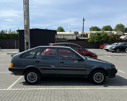 Серый Тойота Королла, объемом двигателя 1.3 л и пробегом 450 тыс. км за 1700 $, фото 8 на Automoto.ua