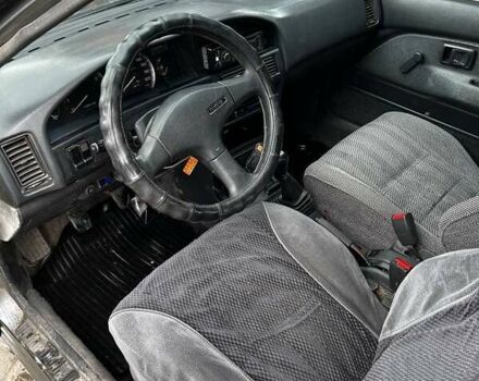 Серый Тойота Королла, объемом двигателя 1.59 л и пробегом 364 тыс. км за 2000 $, фото 3 на Automoto.ua
