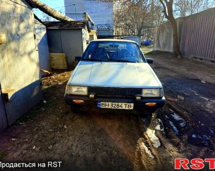 Сірий Тойота Королла, об'ємом двигуна 1.3 л та пробігом 0 тис. км за 1000 $, фото 1 на Automoto.ua