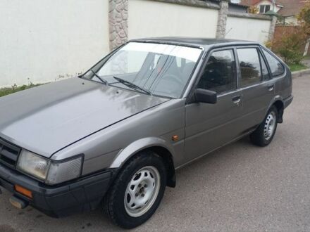 Серый Тойота Королла, объемом двигателя 1.8 л и пробегом 500 тыс. км за 1600 $, фото 1 на Automoto.ua