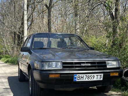 Тойота Королла 1987 у Одесі на Automoto.ua Сірий Тойота Королла, об'ємом двигуна 1.3 л та пробігом 295 тис. км за 1299 $, фото 1 на Automoto.ua