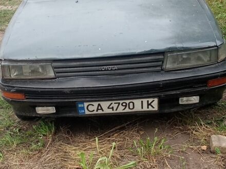 Серый Тойота Королла, объемом двигателя 1.3 л и пробегом 533 тыс. км за 800 $, фото 1 на Automoto.ua