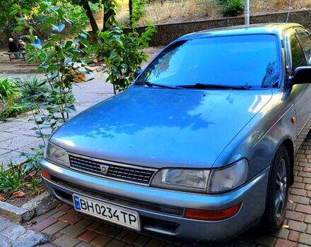 Серый Тойота Королла, объемом двигателя 1.3 л и пробегом 240 тыс. км за 2500 $, фото 1 на Automoto.ua