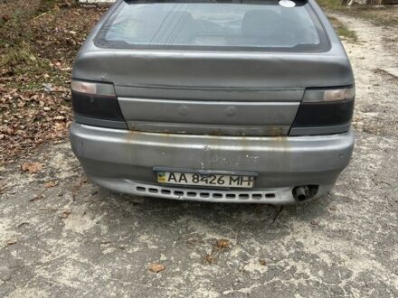 Серый Тойота Королла, объемом двигателя 1.3 л и пробегом 500 тыс. км за 800 $, фото 1 на Automoto.ua