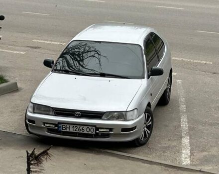 Серый Тойота Королла, объемом двигателя 1.33 л и пробегом 300 тыс. км за 3200 $, фото 1 на Automoto.ua