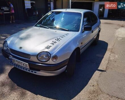 Серый Тойота Королла, объемом двигателя 1.59 л и пробегом 265 тыс. км за 3750 $, фото 1 на Automoto.ua